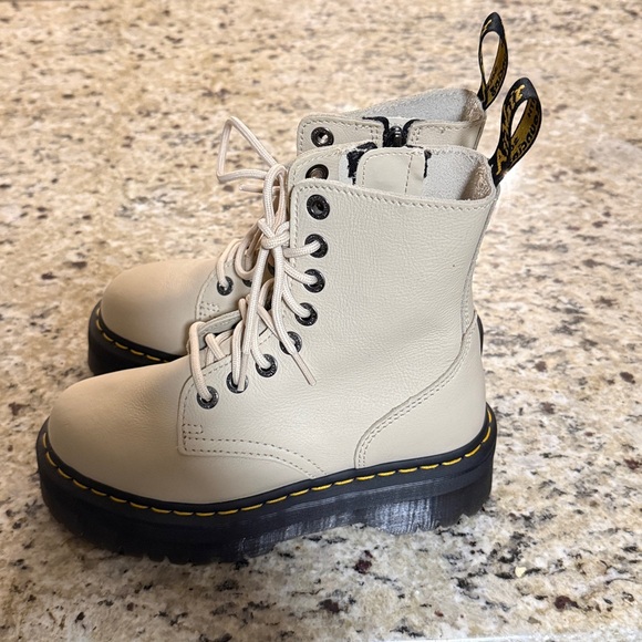 Dr Marten Jadon III Pisa Leather Platform Lace Up Boots - Picture 3 of 13